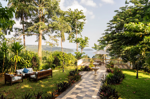 Five distinctive hotels and resorts - countless experiences on São Tomé and Príncipe