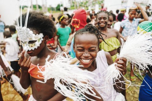Children celebrating carnival in Príncipe